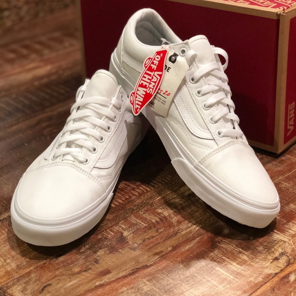 vans slip resistant shoes